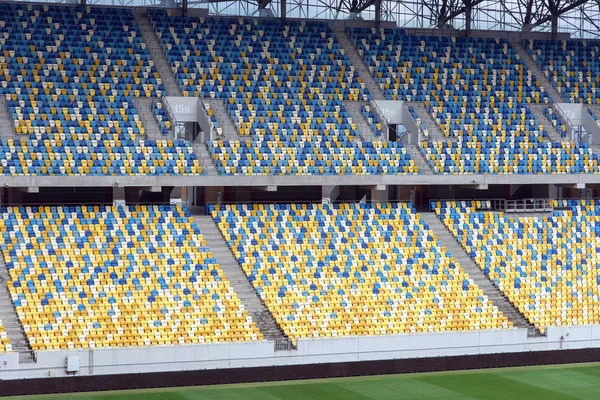 Fragment av den tomma stadionfotbollfältet — Stockfoto