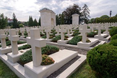 Lychakiv Mezarlığı I Polonya askeri mezarlığı (Cmentarz Orlat)
