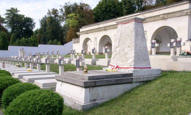 Lychakiv Mezarlığı I Polonya askeri mezarlığı (Cmentarz Orlat)