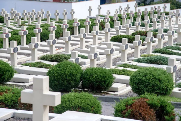 Lychakiv Mezarlığı I Polonya askeri mezarlığı (Cmentarz Orlat)