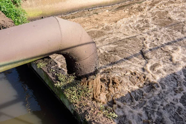Su endüstrisi kirliliği — Stok fotoğraf