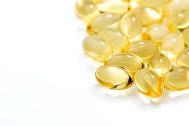 Sağlıklı vitaminler, Omega 3, izole edilmiş, beyaz bir arka planı var. Anlaşıldı.
