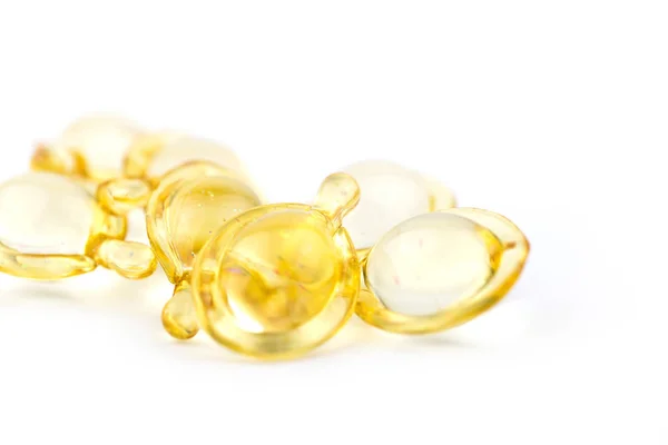 Sağlıklı vitaminler, Omega 3, izole edilmiş, beyaz bir arka planı var. Anlaşıldı.