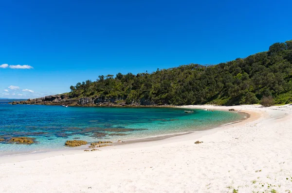 Gyönyörű Trópusi Táj Homokos Stranddal Türkiz Kék Víz — Stock Fotó