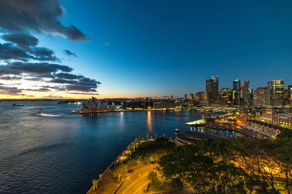 Sydney Circular Quay e CBD visão noturna — Fotografia de Stock