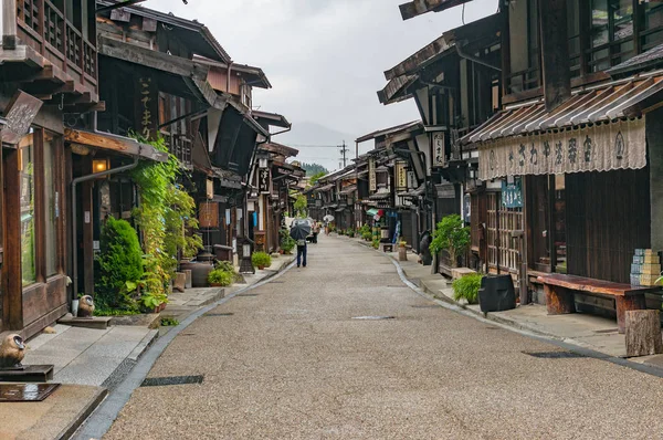 Narai-juku post ciudad calle principal con madera tradicional japonesa — Foto de Stock