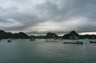 Halong Bay Yolcu gemileri ve yolcu gemileri , Vietnam
