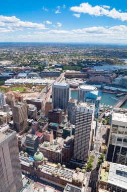 Ultimo banliyösü ile Sydney Cbd ve Darling Harbour havadan görünümü