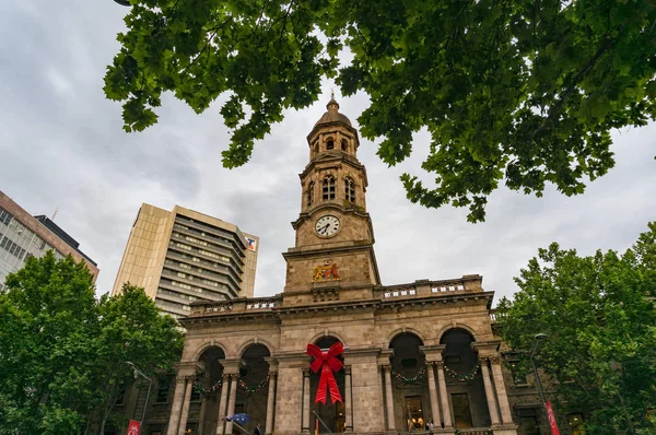 Adelaide prefeitura em decorações de Natal — Fotografia de Stock