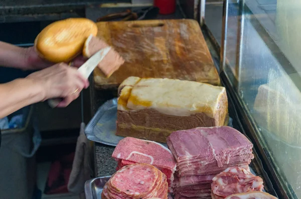 Preparing banh mi, asian bread roll, sandwich with meat and pate — Stock Photo, Image