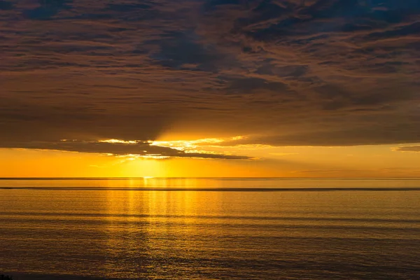 Espetacular pôr do sol natureza fundo — Fotografia de Stock