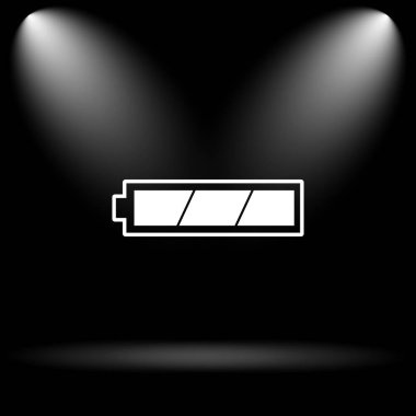 Tam şarjlı pil simgesi. Siyah arka plan üzerine Internet düğmesi