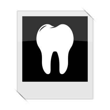 Beyaz adam fotoğrafı içinde diş simgesi