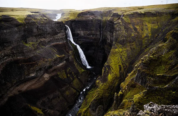 Islanda cascata nel tempo piovoso — Foto Stock