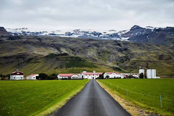 De weg die leidt naar de — Stockfoto