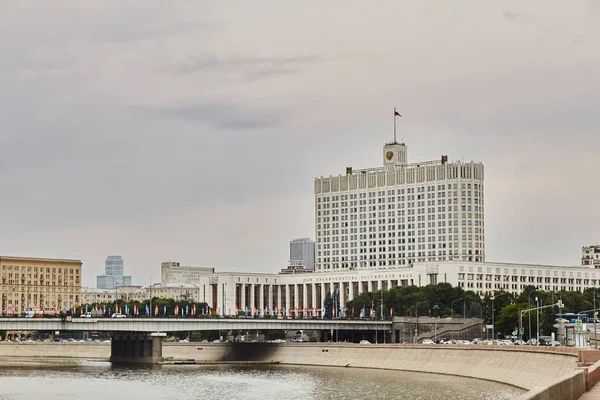 Casa de gobierno en Moscú. Federación Rusa . — Foto de Stock