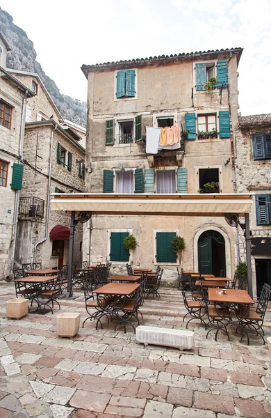Montenegro. Kota Kotor. Streets dari Kotor lama . — Stok Foto