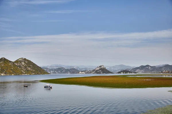 Lago di Skadar. Parco nazionale. Montenegro. Estate — Foto Stock