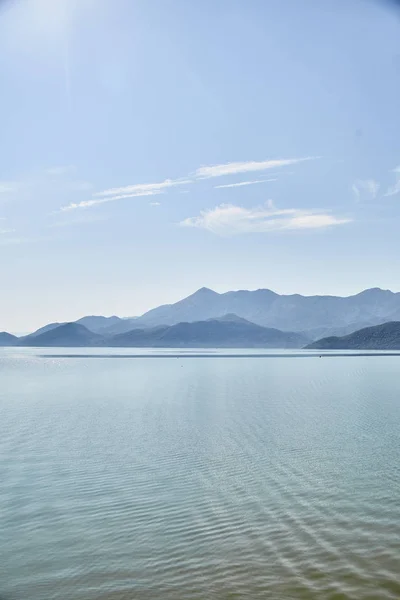 Lago di Skadar. Parco nazionale. Montenegro. Estate — Foto Stock