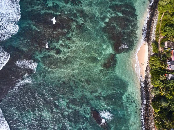 Vista Aérea Vista Las Olas Océano Índico Playa Salvaje Midigama — Foto de Stock