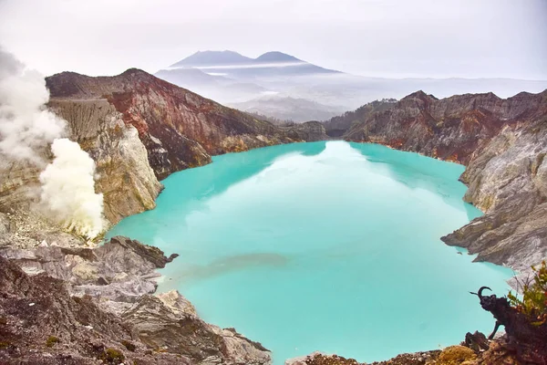 화산의 Ijen 분화구. — 스톡 사진