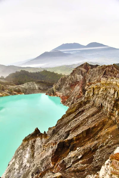 Ijen vulkán kráterétől. — Stock Fotó