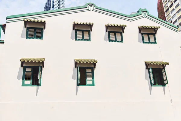 Coloridas casas vintage en las calles de Singapur Imágenes de stock libres de derechos