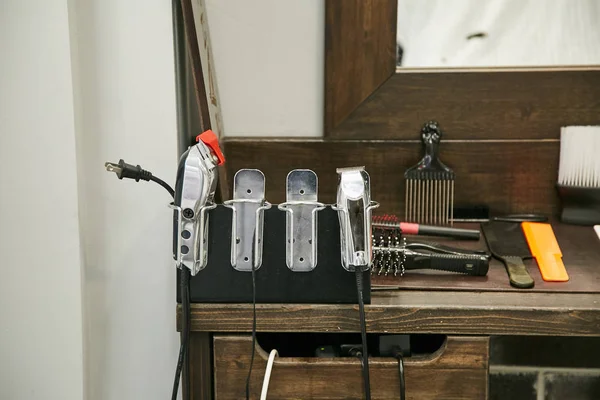 Set pour les coupes de cheveux pour hommes dans le salon de coiffure — Photo