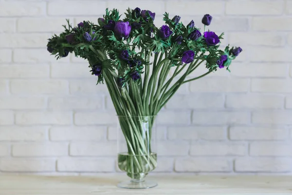 Ramillete de delicadas flores lila de cerca —  Fotos de Stock