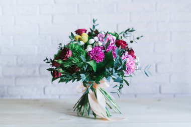 Narin güzel çiçek buketi yakın