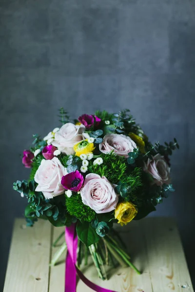 꽃의 섬세 한 아름 다운 꽃다발 닫아 — 스톡 사진