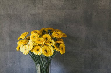 Narin güzel çiçek buketi yakın