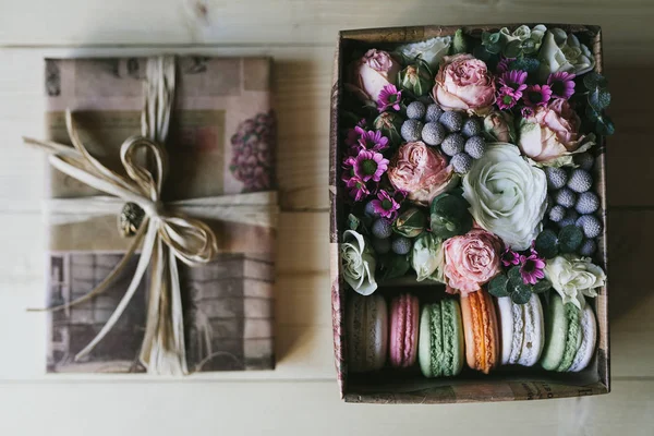 Multicolored handmade macarons in a gift box — Stock Photo, Image