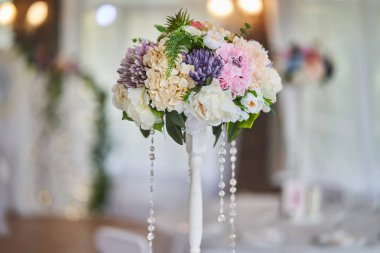 Düğün süsleri. Çiçek dekoru. düğün töreni