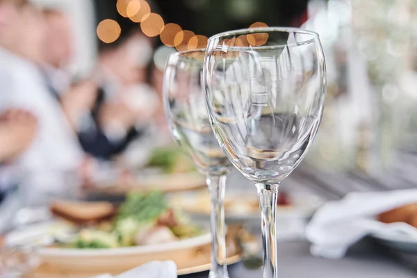 Conjunto de mesa para una fiesta de evento o recepción de boda. — Foto de Stock