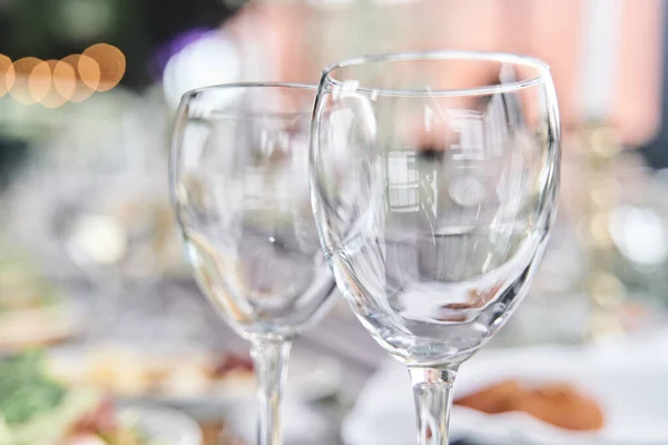 Conjunto de mesa para una fiesta de evento o recepción de boda. — Foto de Stock