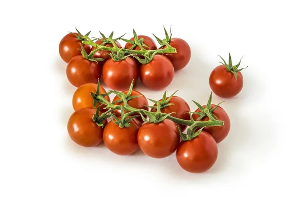 Hermosos Tomates Rojos Cereza Una Rama Encuentran Sobre Fondo Blanco — Foto de Stock