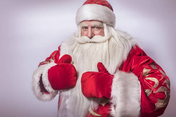 Engraçado Engraçado Papai Noel Parabeniza Fundo Cinza — Fotografia de Stock