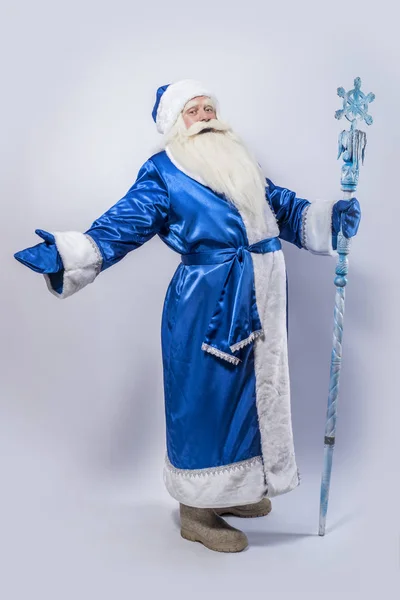 Babbo Natale Father Frost Cappotto Blu Cappello Con Bastone Piedi — Foto Stock