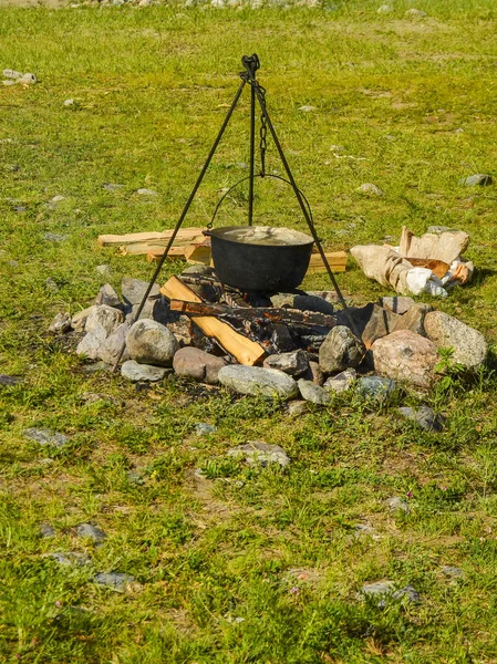 Bonfire Pot Food Bonfire Lined Stones Pot Food Background Meadow — Stock Photo, Image