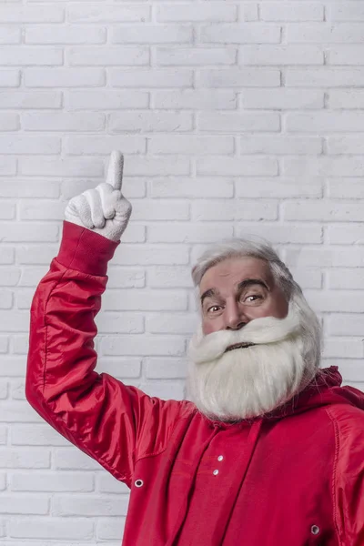 Ein Grauhaariger Bärtiger Mann Roter Jacke Nach Dem Vorbild Des — Stockfoto