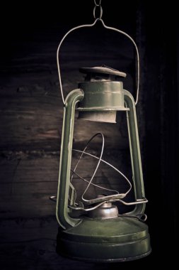 Güzel öğeler ve nesneleri retro tarzı. Güzel ve şık natürmort eski bir simgesi lamba ve halk, retro ve vintage tarzı bir gaz lambası.