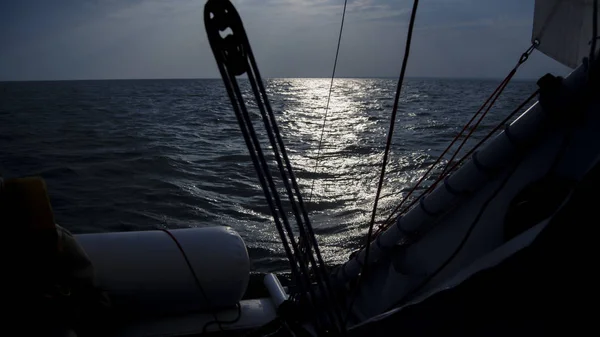 Красивий Цікавий Пейзаж Панорама Вид Надувний Катамаран Корабель Човен Морі — стокове фото