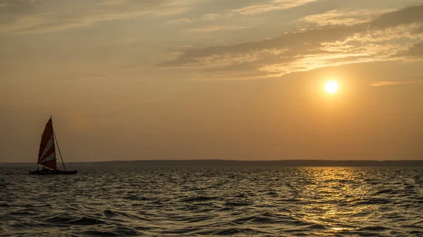 Красивий Цікавий Пейзаж Панорама Вид Надувний Катамаран Корабель Човен Морі — стокове фото