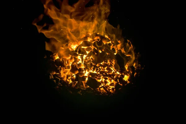 Feuer Auf Schwarzem Hintergrund Schöne Und Interessante Ansicht Des Feuers — Stockfoto