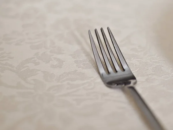 Hermosos Platos Interior Hermosa Mesa Con Cuchillo Una Cuchara Plato —  Fotos de Stock