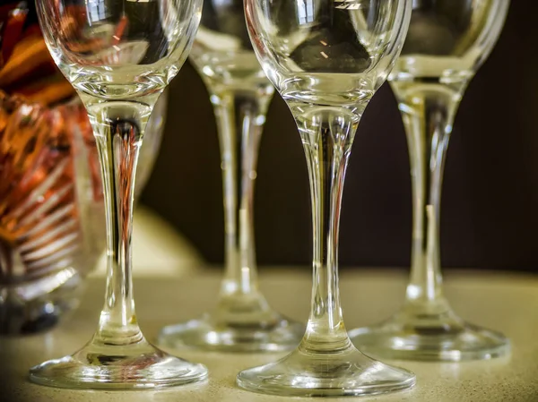 Beautiful Dishes Interior Beautiful Table Setting Empty Full Glasses Wine — Stock Photo, Image