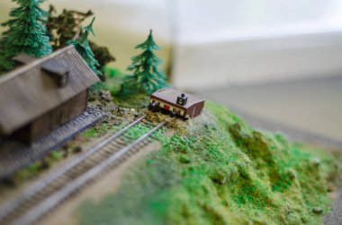 Güzel ve farklı bir konu. Düzen ve yakın mesafeden ve makro çocuk tren oyunu.