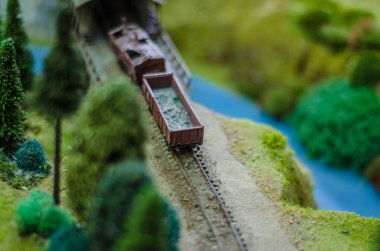 Güzel ve farklı bir konu. Düzen ve yakın mesafeden ve makro çocuk tren oyunu.