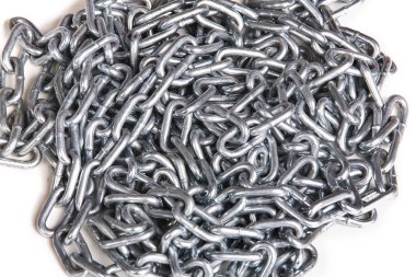 Güzel ve farklı bir konu. Orijinal metal yeni zinciri bir ilginç yaratıcı biçim ve desen beyaz izole zemin üzerinde.
